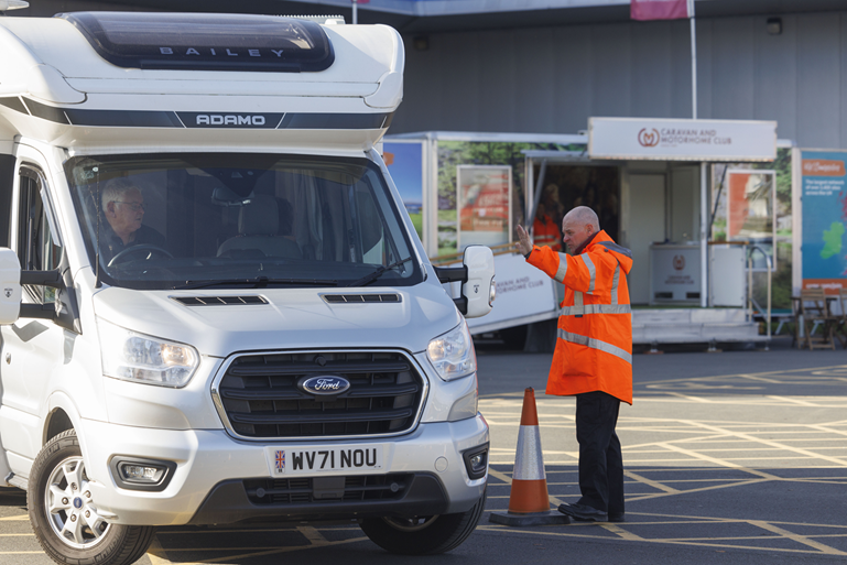 Motorhome Manoeuvring